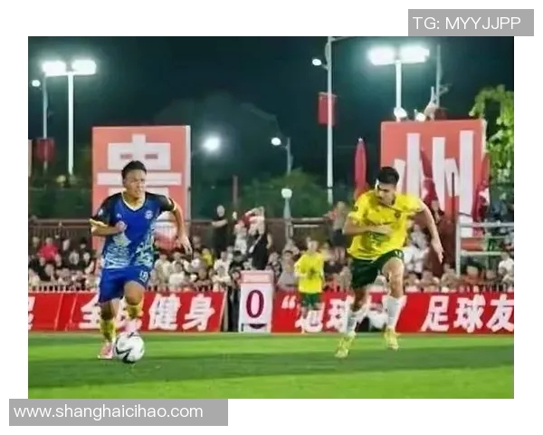 足球明星夸田凸的传奇之路与他在绿茵场上的辉煌成就 足球明星夸田凸的传奇之路与他在绿茵场上的辉煌成就