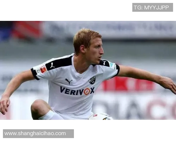 桑德豪森主场迎战汉堡期待精彩对决双方争夺关键积分的激烈较量 桑德豪森主场迎战汉堡期待精彩对决双方争夺关键积分的激烈较量