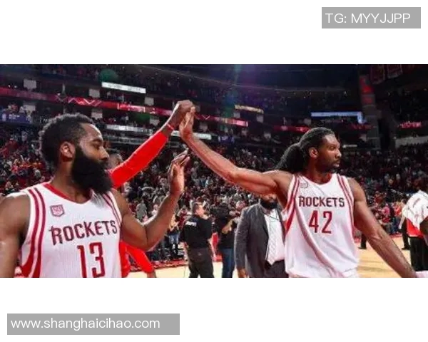 火箭队与勇士队四场精彩对决回顾全景分析与精彩瞬间重温 火箭队与勇士队四场精彩对决回顾全景分析与精彩瞬间重温